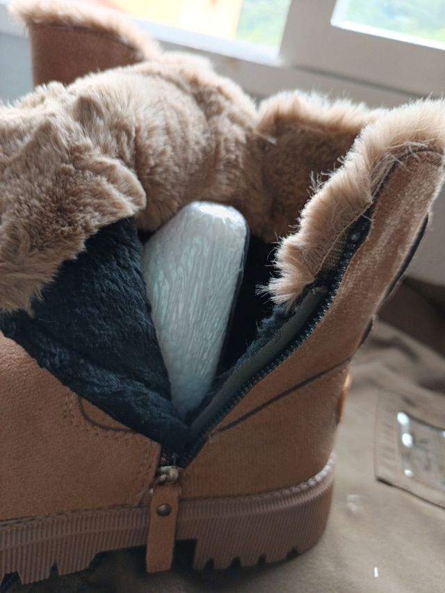 Botas de menina tamanho 40 com pêlo interior