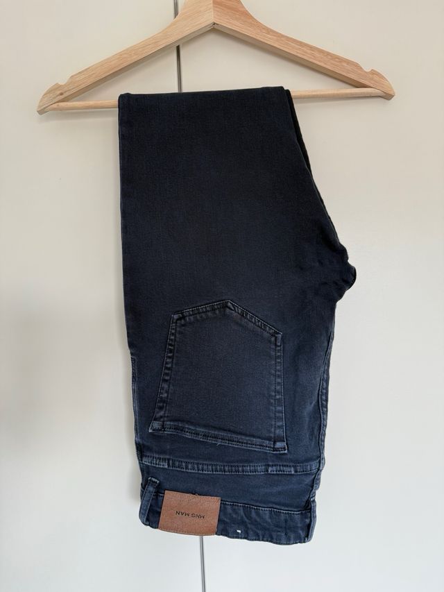 Pantalón vaquero azul marino Mango Talla M