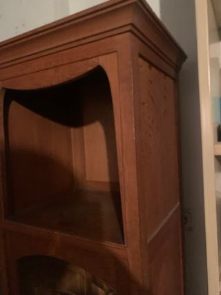 Mueble vitrina antiguo de madera