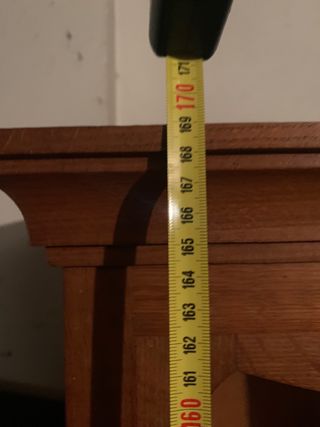 Mueble vitrina antiguo de madera