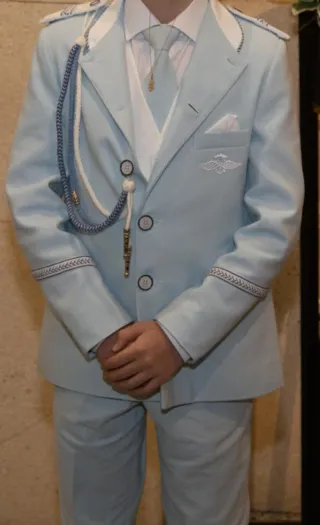 Traje comunión niño azul y blanco