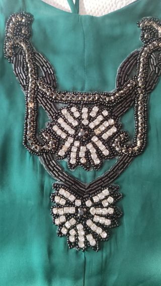 Top Zara con pedrería verde