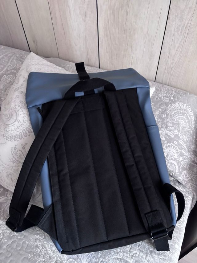 Mochila Aerolitics Azul y Negra