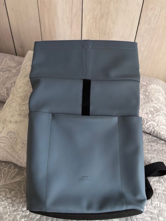 Mochila Aerolitics Azul y Negra