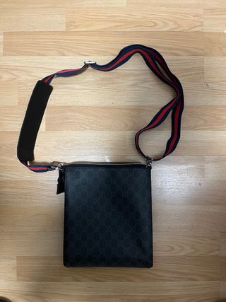 Riñonera Gucci Negra