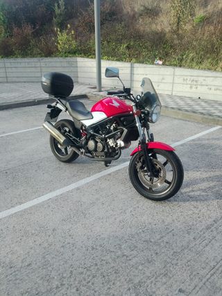 Honda VTR 250 (2009)