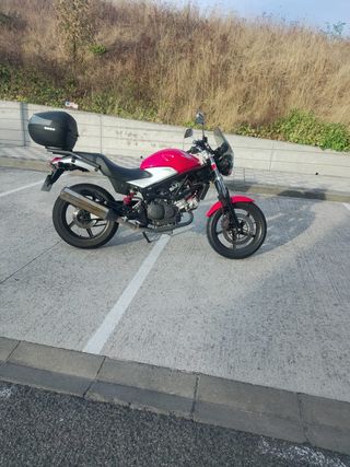 Honda VTR 250 (2009)