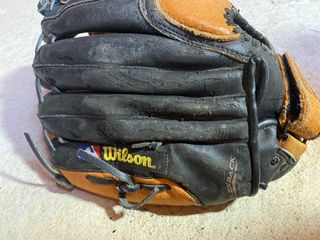 Guante de Béisbol Wilson MLB.