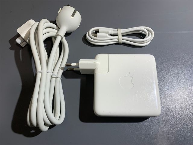 Cargador original magasfe usb-c 87 watios