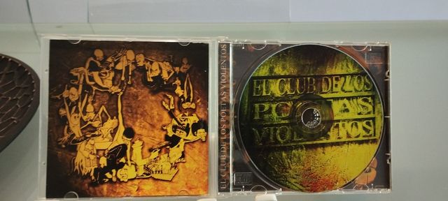 CD La Saga Continua 24/7 El Club de los Poetas Vio