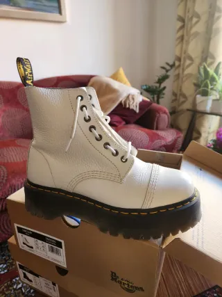 Botas Dr. Martens Blancas Talla 40