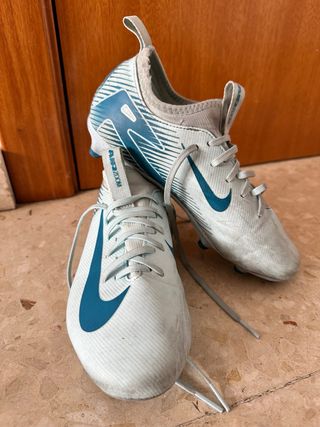 Zapatos Fútbol Nike Talla 35.5