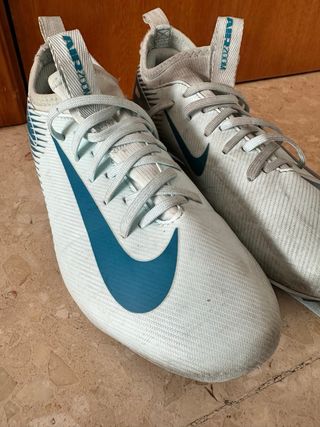 Zapatos Fútbol Nike Talla 35.5