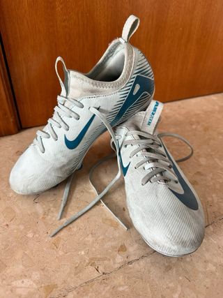 Zapatos Fútbol Nike Talla 35.5