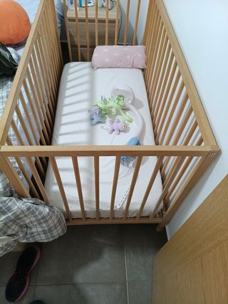 Cuna de madera