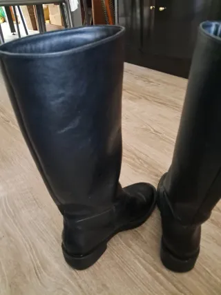 Botas altas negras