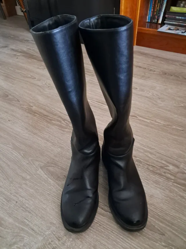 Botas altas negras