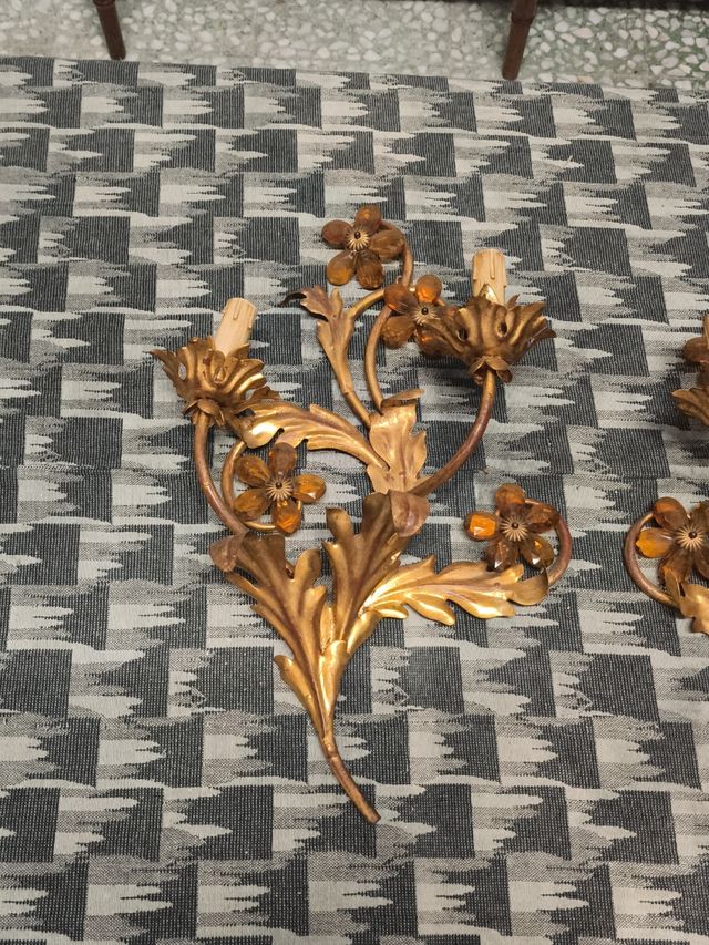 Apliques italianos vintage dorados