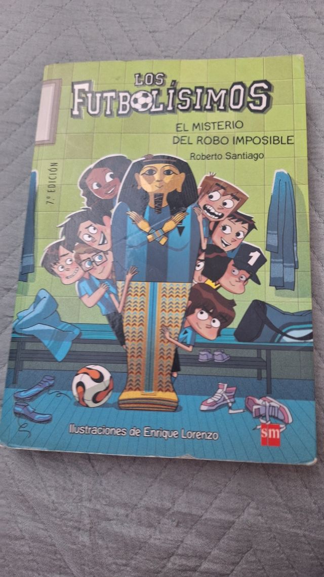 Los Futbolísimos 5: El misterio del robo imposi...