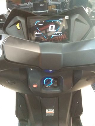 Guanto GTS 125 