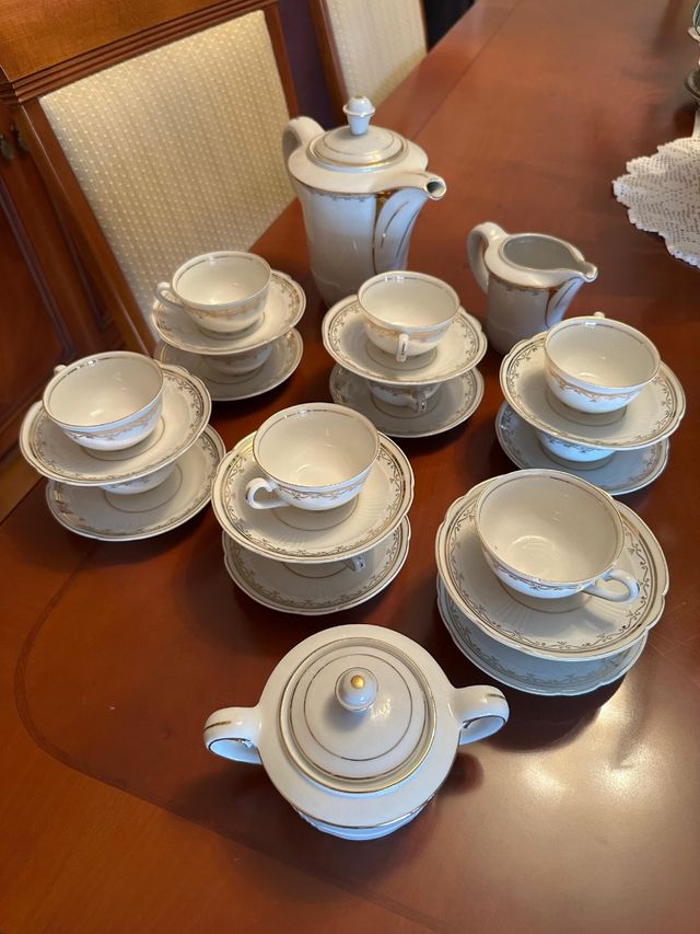 Juego de café porcelana blanco y oro