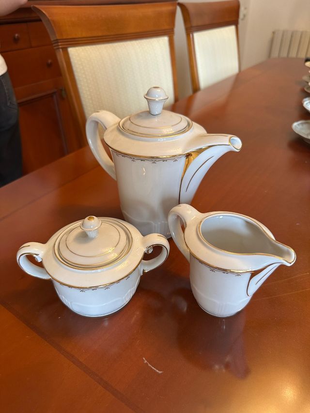 Juego de café porcelana blanco y oro