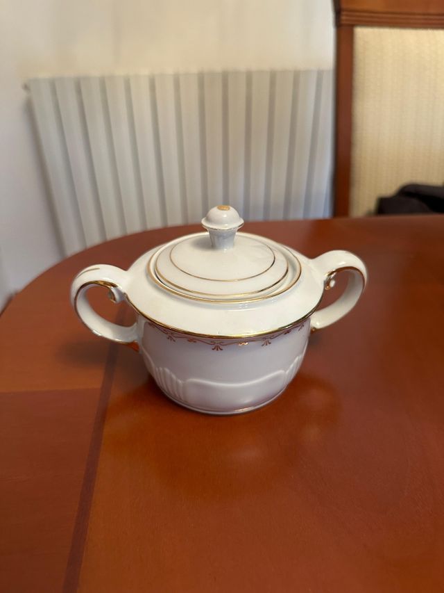 Juego de café porcelana blanco y oro