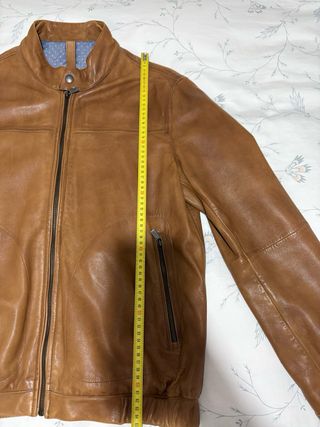 Chaqueta de piel marrón Massimo Dutti