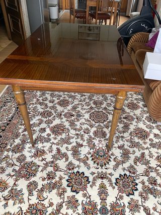 Mesa de comedor extensible de madera