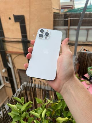 iPhone 13 Pro Max Blanco - ¡Impoluto!