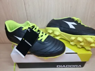 Scarpe da calcetto Diadora nere e gialle