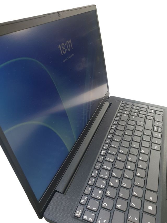 Computer portatile Lenovo V15 q4 i3 8/500 GB SSD 88361