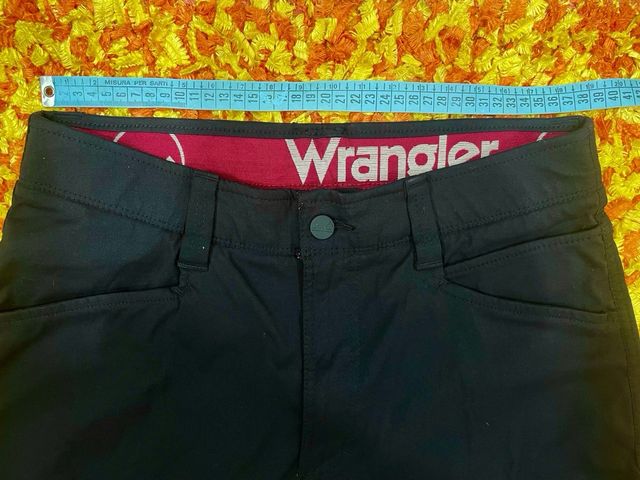 Pantaloni sportivi Wrangler neri taglia L,elegante