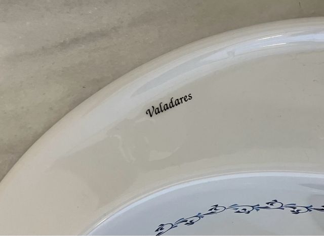 Encimera mármol Macael con lavabo y grifo