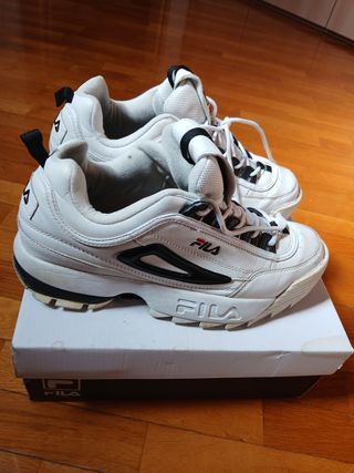 Scarpe Fila bianche e nere