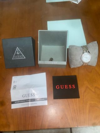 Reloj Guess Mujer Dorado y Blanco