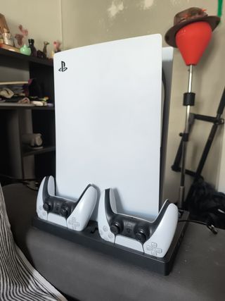 Playstation 5 + 2 Mandos