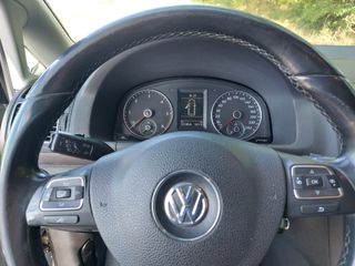 Volkswagen Touran 2012
