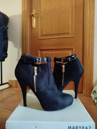 Botines tacón MARYPAZ negros
