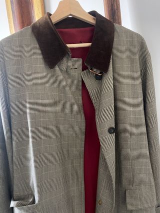 Gabardina Burberry Clásica.