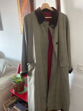 Gabardina Burberry Clásica.