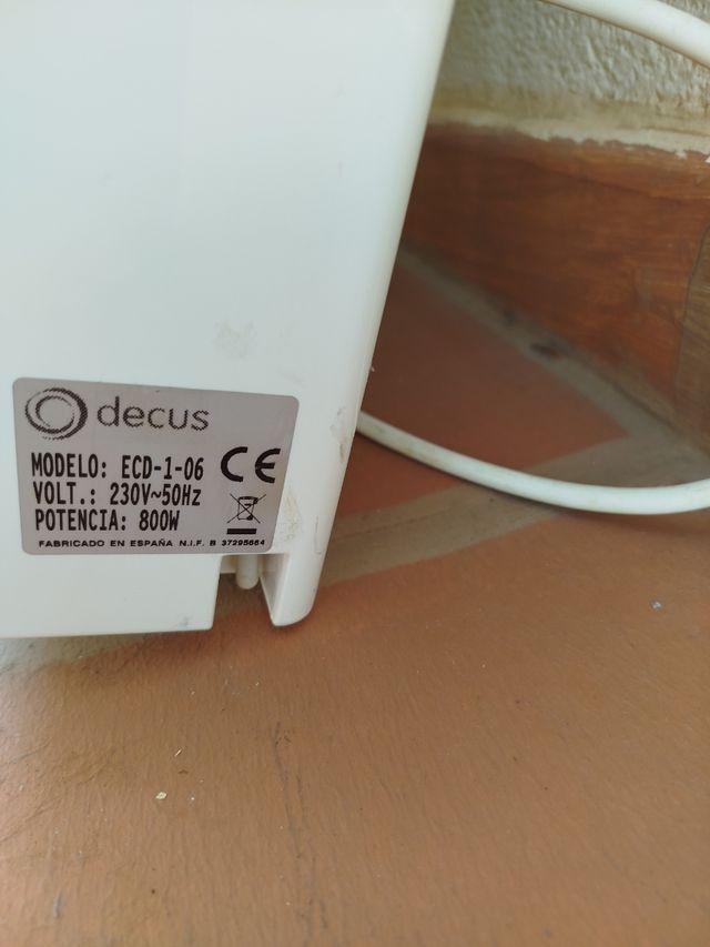 Radiador Eléctrico Decus 800W Blanco