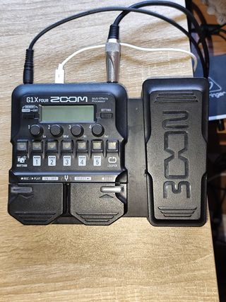 Pedal Multiefectos Guitarra Zoom G1X Four