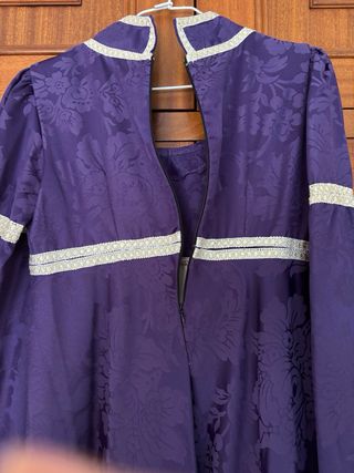Traje Dama Medieval Hecho a Mano con complementos.
