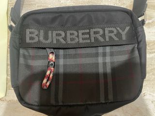 Bandolera Burberry Negra