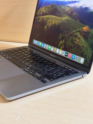 MacBook Pro 2020 M1 / 16GB / 256Gb