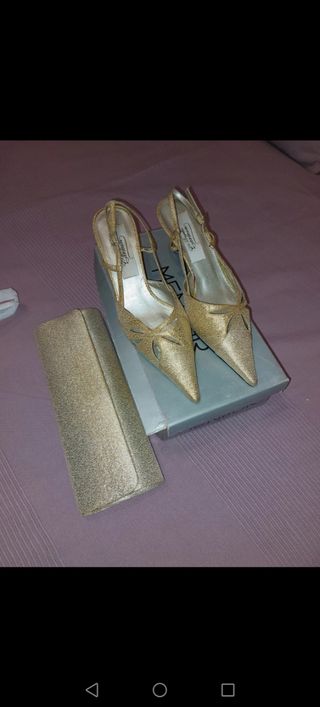 Zapatos y bolso dorado talla 37