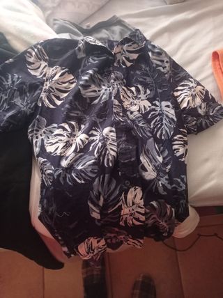 Camisa Estilo Tropical Talla M