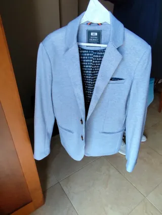 Americana ceremonia o informal azul  Talla 11. 146