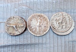 Lote monedas romanas: Trajano, Caracalla, Pio
